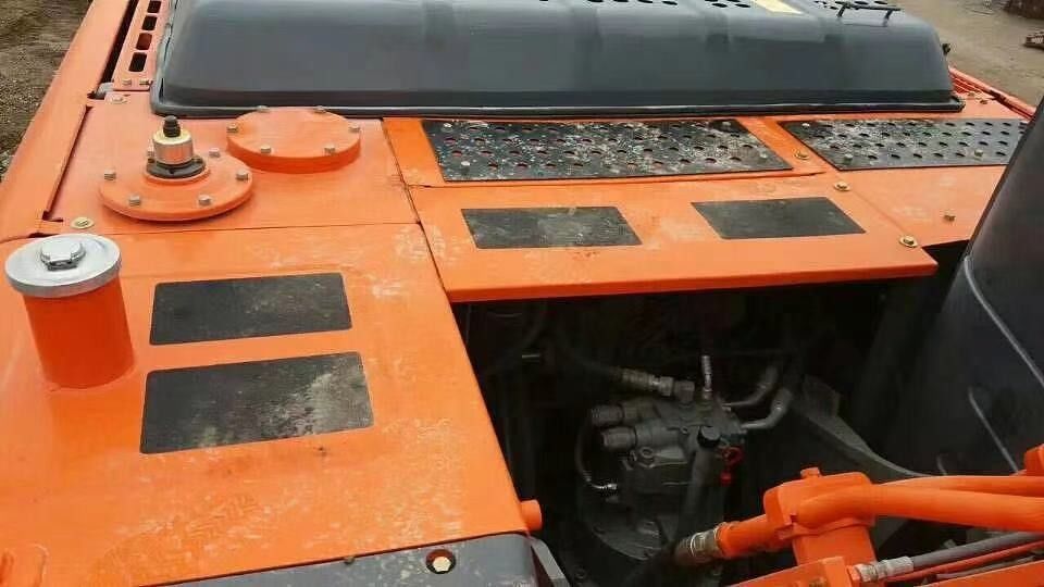 20 TON 中古  Hitachi ZAXIS 200 バックホー ローダー 掘削機 鉱山重機 掘削機 バッグ機 ZX200 状態良好 最終価格 Exc