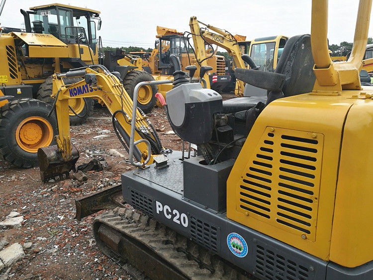 使用済みコマツー pc55mr/35mr/30/20/18/10/01 5トン/3トン/2トン/1トン エグバレーター 良好な状態