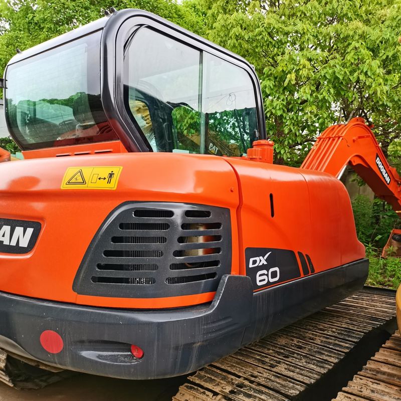 オリジナルミニ掘削機 ミニ掘削機 Doosan DX 60 ミニ掘削機