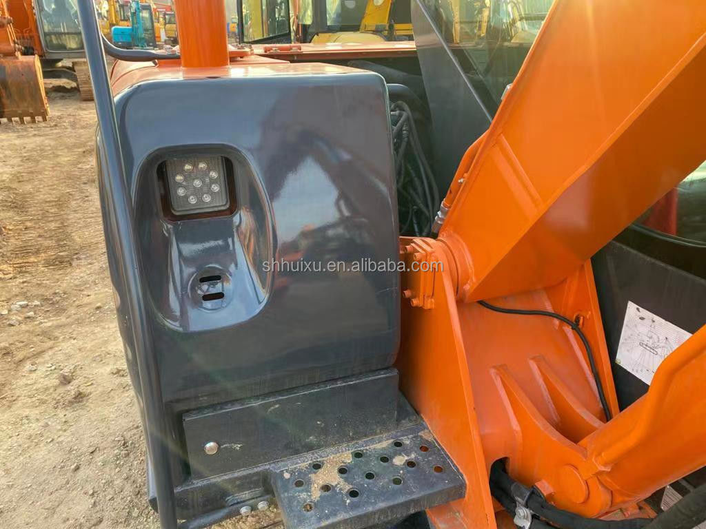 日本製の古着掘削機 販売中/中古 液圧クローラー掘削機 良好状態 HITACHI 60
