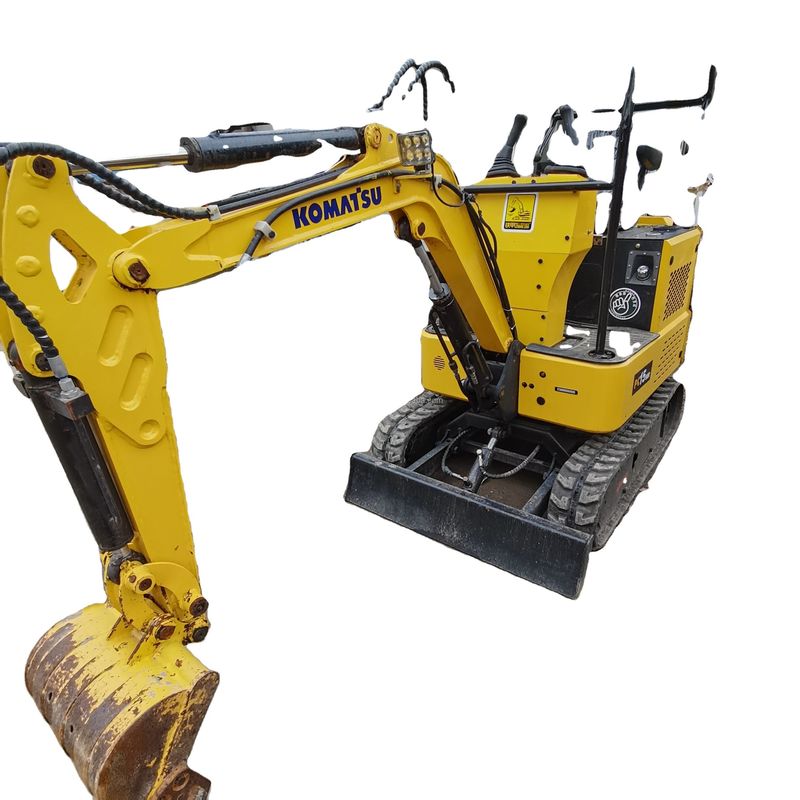 コマツー コマツー PC15 中古液圧爬虫式掘削機 日本産 価格安く 中古ミニ掘削機 品質が良い コマツー掘削機