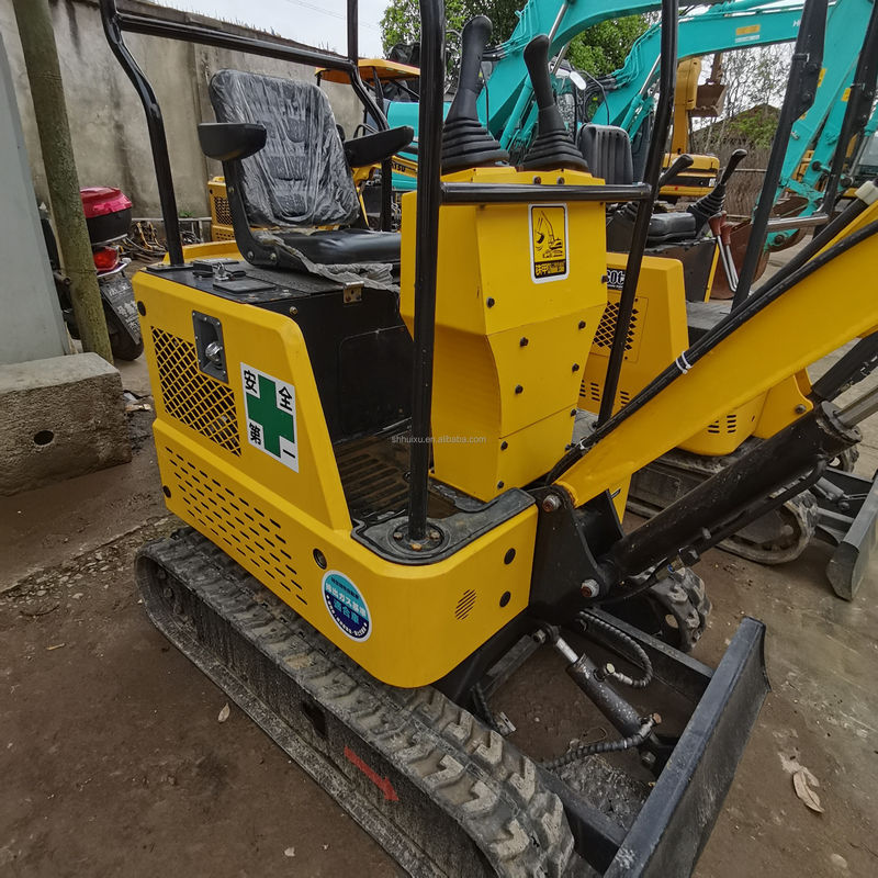 コマツー コマツー PC15 中古液圧爬虫式掘削機 日本産 価格安く 中古ミニ掘削機 品質が良い コマツー掘削機