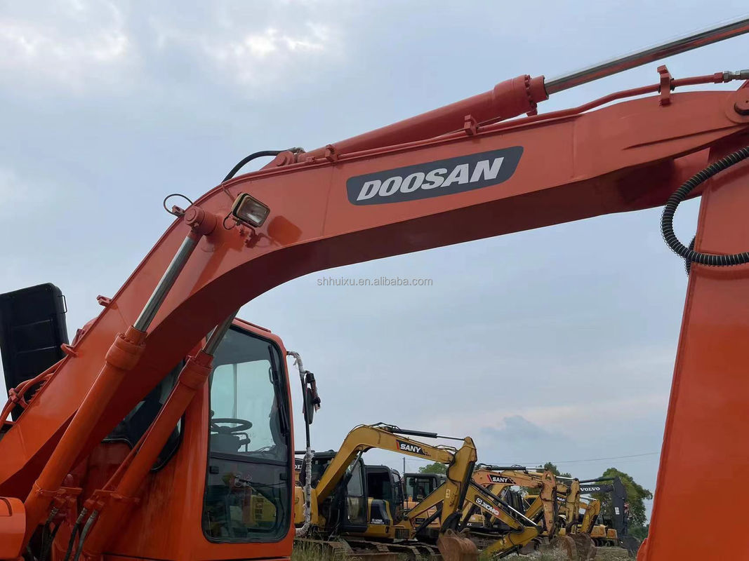 中国車輪掘削機 Doosan 150 中古掘削機 重機 大型掘削機