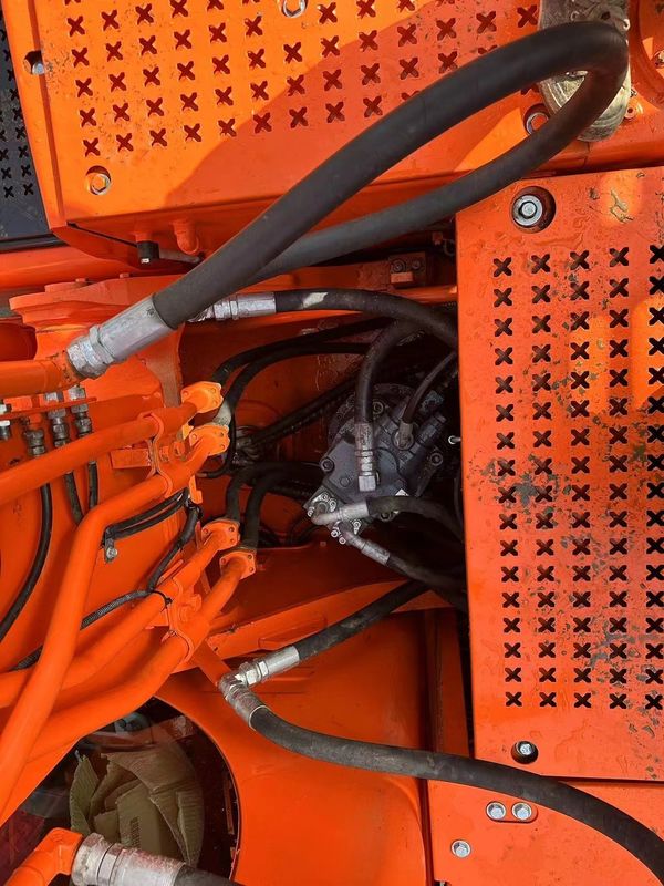 オリジナル塗装と状態 中古 掘削機 Doosan DX225LC 販売