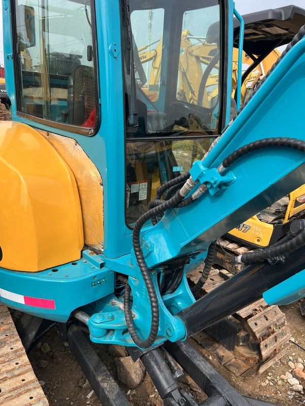 原装塗装用掘削機 クボタ 135 中古 ミニ掘削機 13500KG