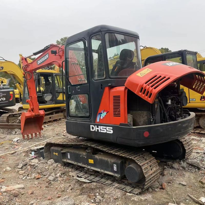 家庭用ミニ掘削機 DOOSAN DH55 DX60/韓国のブランドで使われたミニ燃料効率の良い掘削機は修理と掘削が安価です