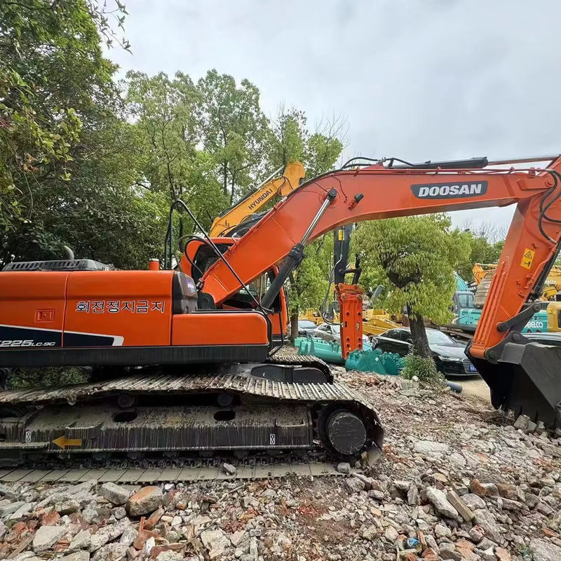 中古掘削機doosan dh225 販売中/低労働時間 中古掘削機doosan dh225 中国 上海