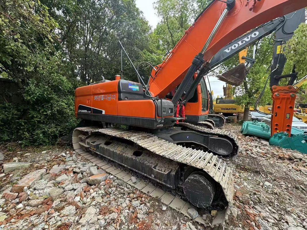 中古掘削機doosan dh225 販売中/低労働時間 中古掘削機doosan dh225 中国 上海