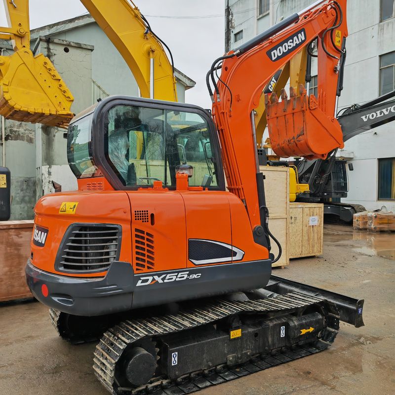 5.5トン ミニ 中古ドーサンDx55 中古掘削機 0.75m3 バケツ容量