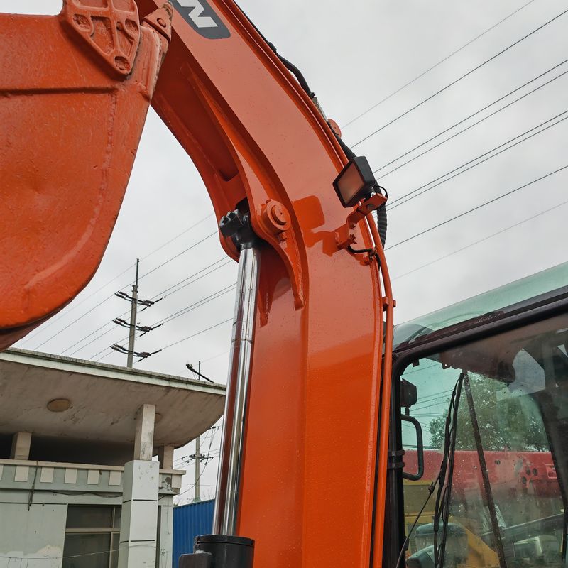 5.5トン ミニ 中古ドーサンDx55 中古掘削機 0.75m3 バケツ容量