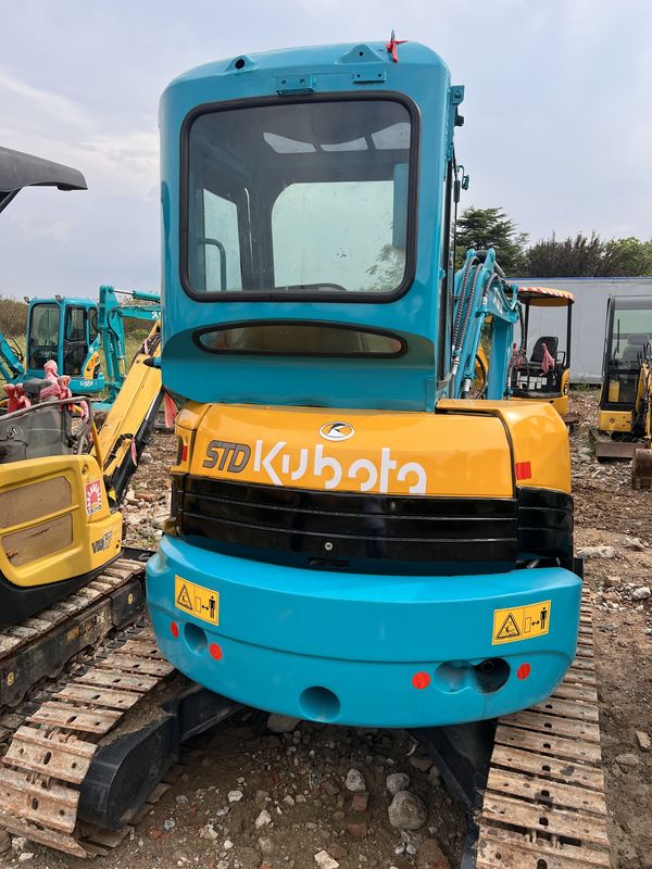 8.5t使用済み Kubota 185 オリジナル水力クローバー掘削機/中古 Kubota 185 オリジナル水力クローバー掘削機