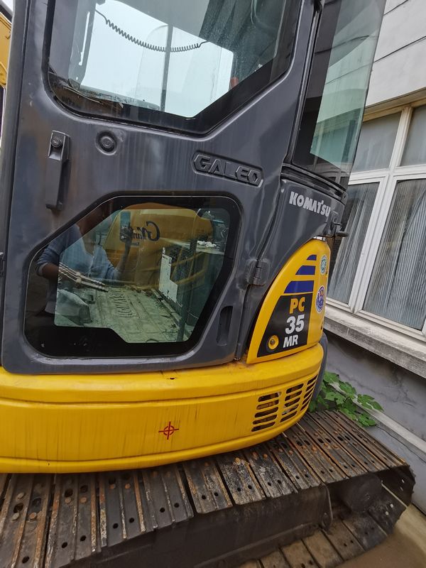中古の掘削機 コマツー pc 35 MR 低価格で売る