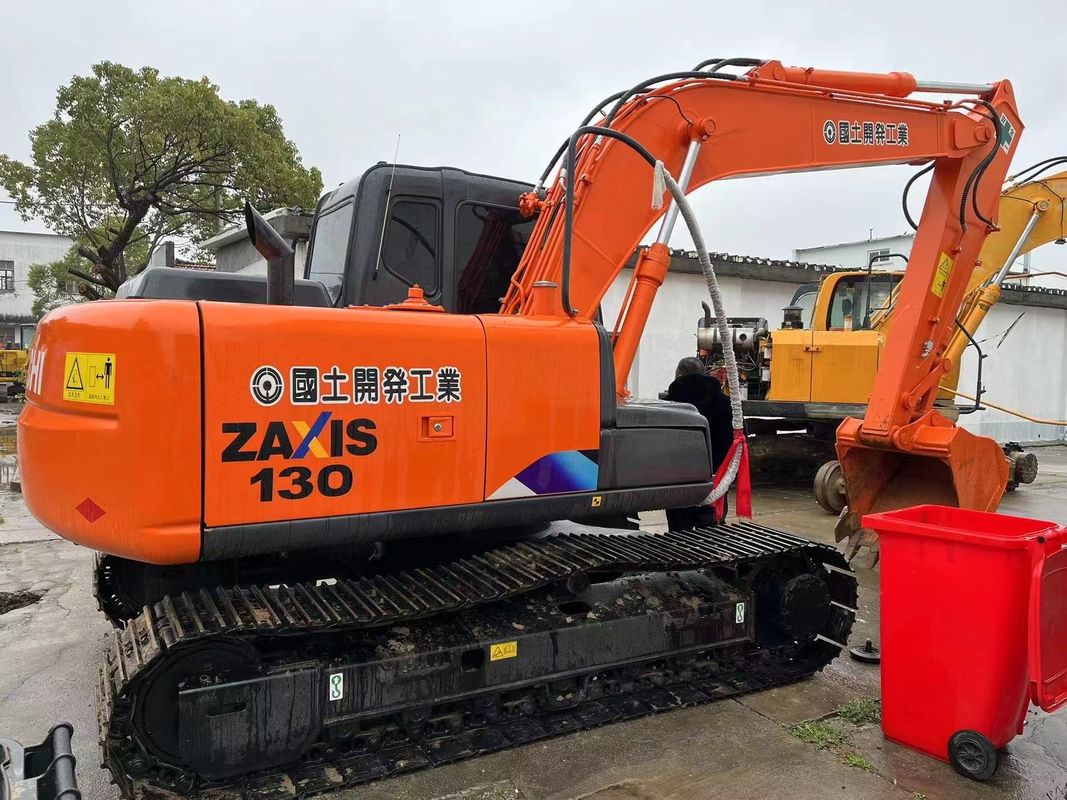 中古掘削機 ヒタチ 130 掘削機 中古機械 13 トンの掘削工場