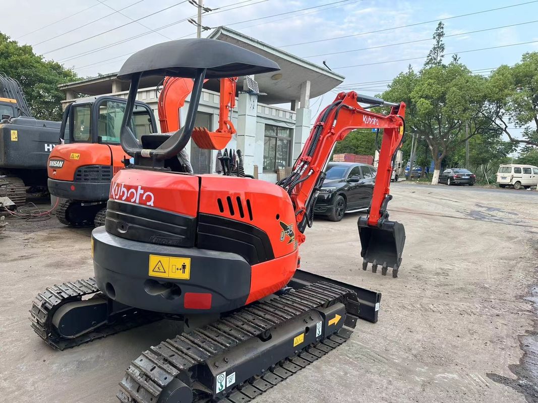 中古のミニ掘削機 Kubota 35u/ 中古のミニ掘削機 Kubota 35u 販売中