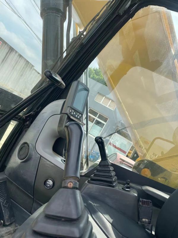 中古掘削機 CAT 330D 中古掘削機 中古重機 30トンの中古掘削機 輸入掘削機