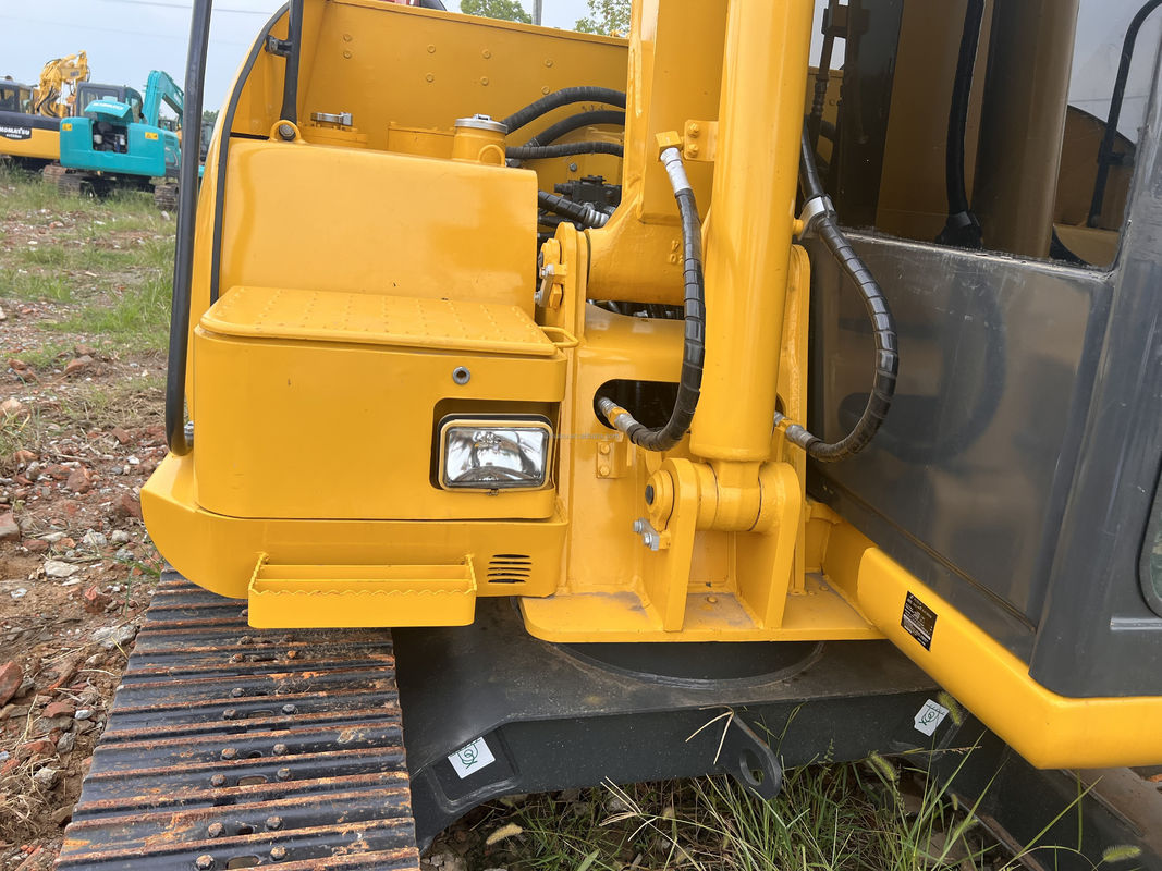 中古掘削機 KOMATSU PC130 販売/クローラー掘削機 KOMATSU PC130 販売