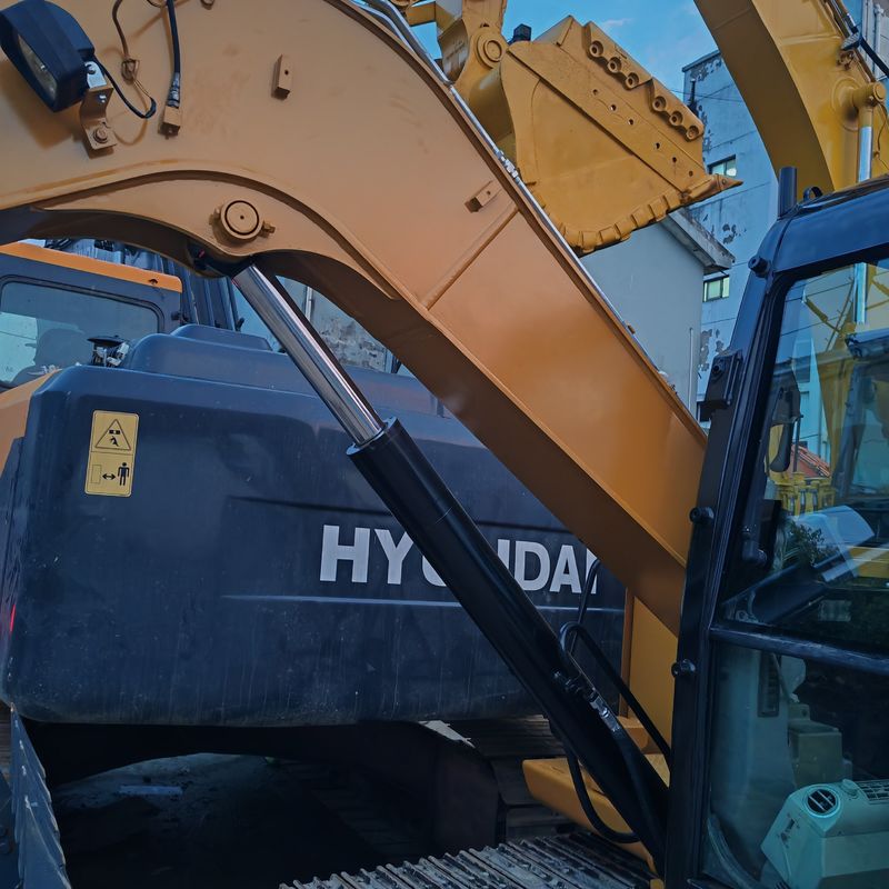 中古 掘削機 カット308E /セカンドハンド ミニ 日本 8TはEPAの建設ツールと設備を販売しています