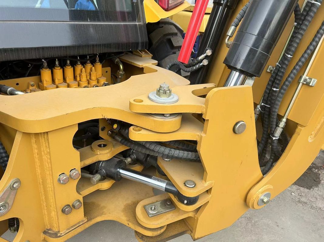 中古掘削機 カタピラー CAT420F 道路塗装機/中古 日本 トラクター 道路機械 エンジン 状態良好