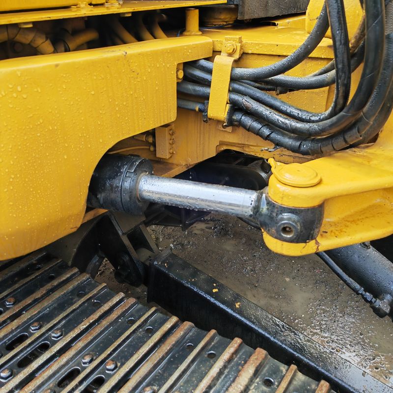 CAT 305.5SR クローラー用掘削機/使用された工事機械 CAT 305SR 5T掘削機