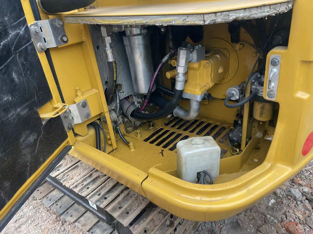 cat306e/ 中古ミニ掘削機 cat306e を販売しています