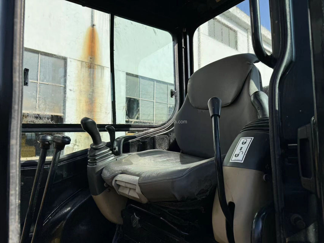 ほぼ新品 日本製 中古3トンのミニ掘削機 CAT303CR 中古クローラー 日本製 中古掘削機価格販売